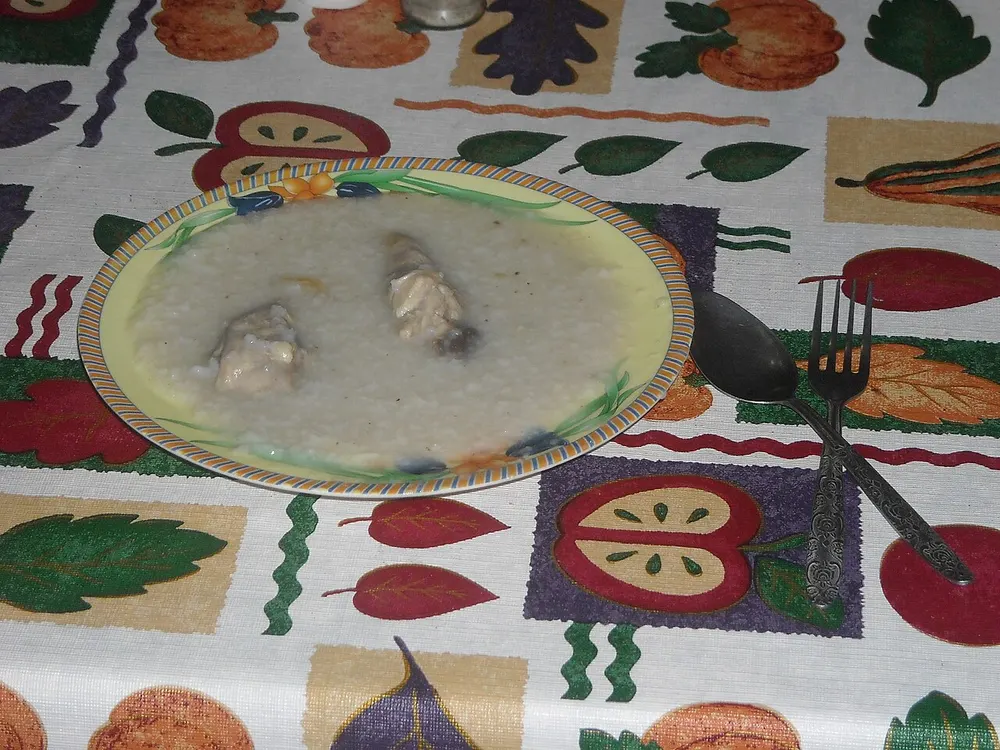 Arroz caldo — Filipino chicken and ginger rice porridge