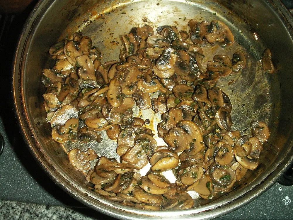 Funghi trifolati — mushrooms sautéed with garlic and parsley