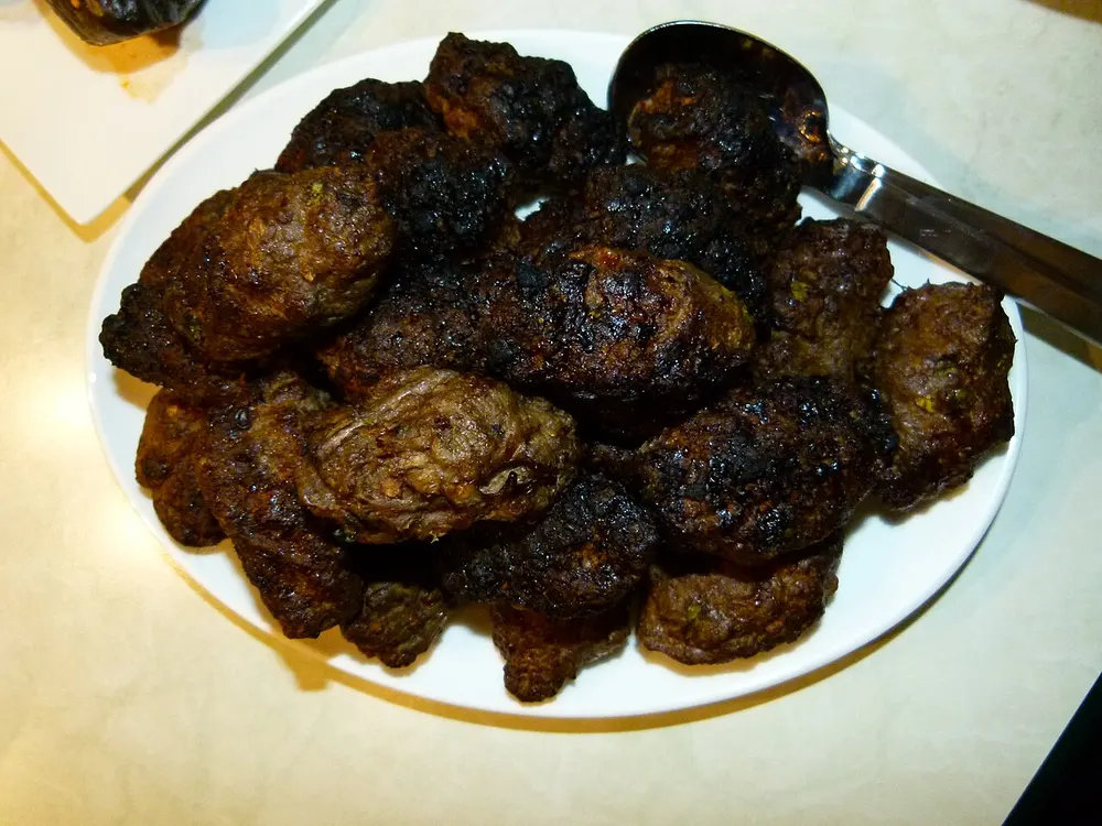 Kibe — deep-fried bulgur-and-beef croquettes