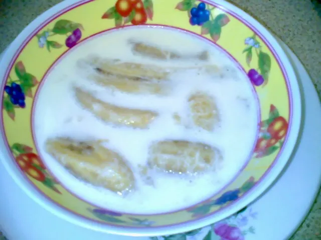 Ngapyaw baung: Burmese bananas steamed in coconut milk