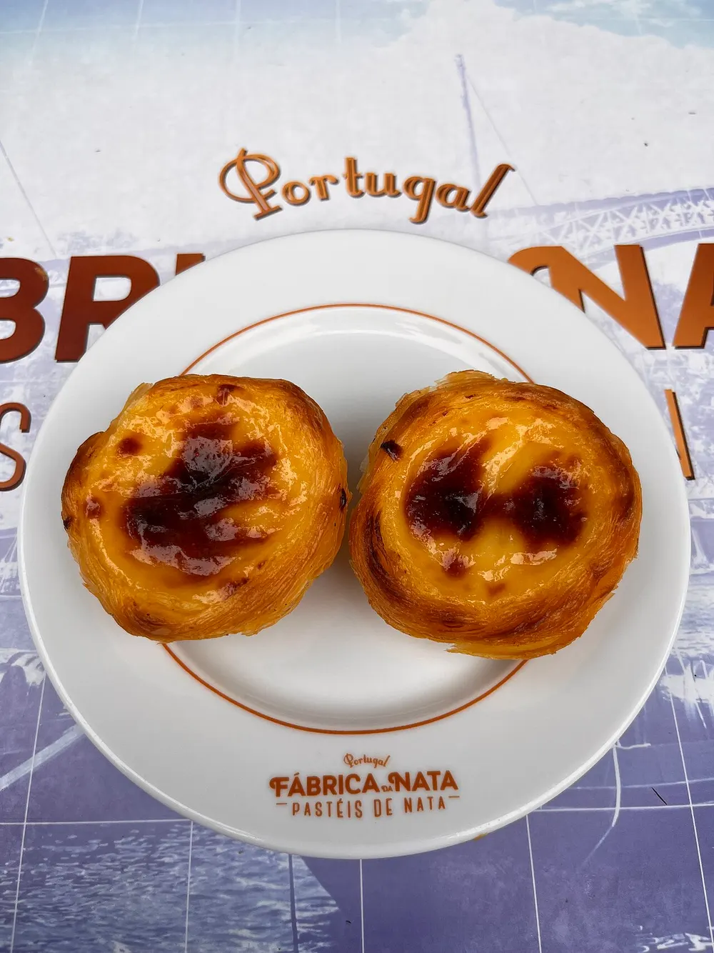 Pastel de nata — Portuguese custard tart with a caramelised top