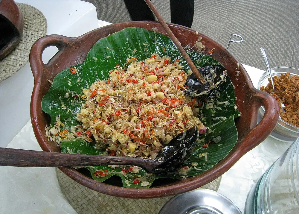 Sambal matah — raw Balinese relish of sliced shallots, chili and lemongrass